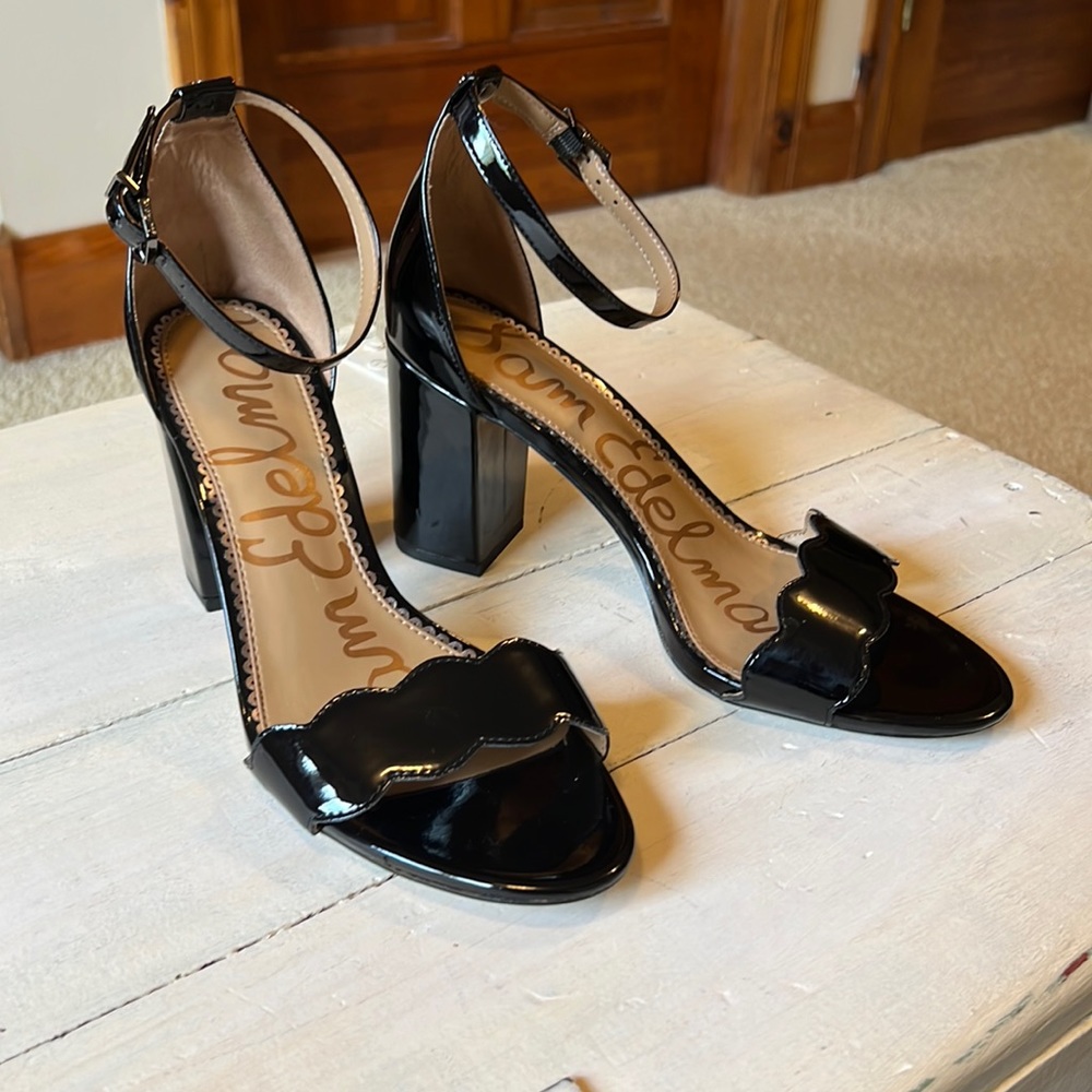 Sam Edelman Odelia Black Patent Leather Block Heeled Sandals